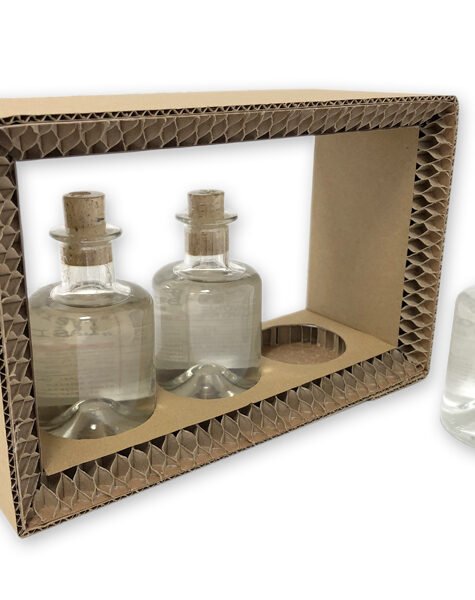 Korio-kartonas-butelių-pakavimas-2